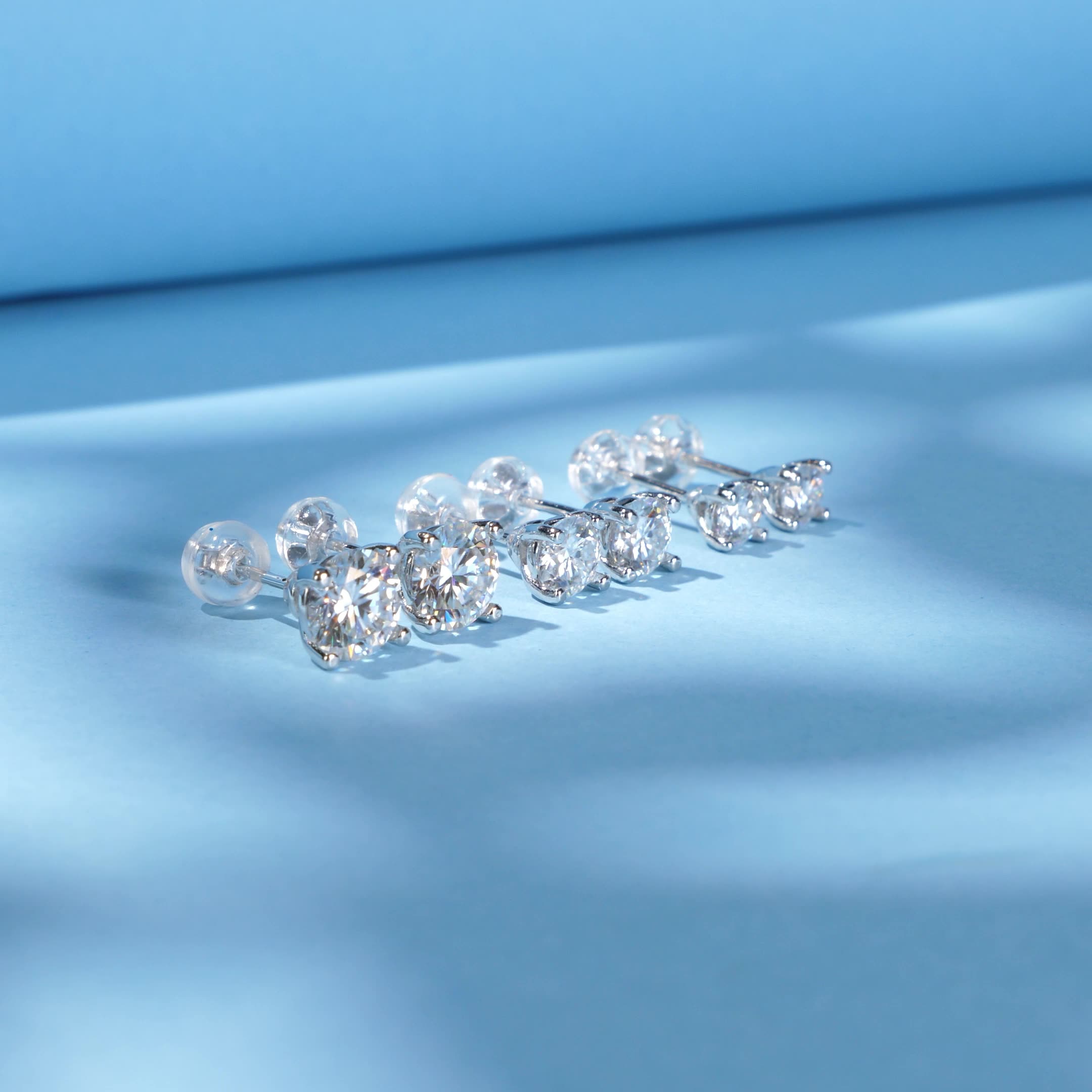 Divine Earring in Sterling Silver - Image 2