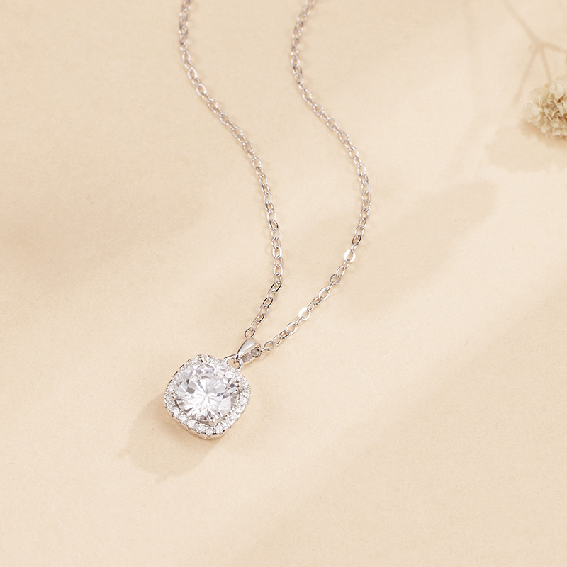 Eternal Necklace in Sterling Silver - Image 2